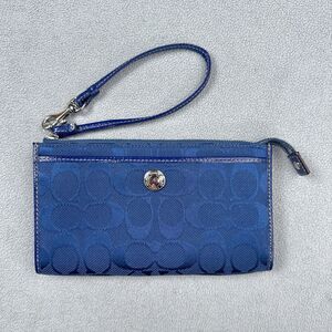 Coach Signature Jacquard Blue Wristlet Wallet Clutch Corner Zip Silver 7 3/4"